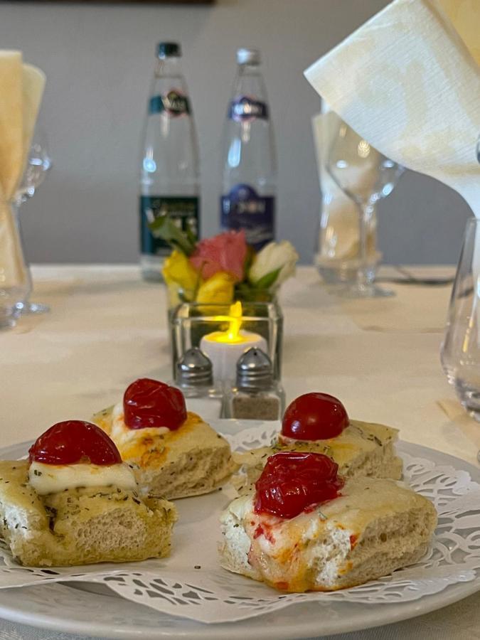 Hotel Berneron 瓦隆蓬达克 外观 照片